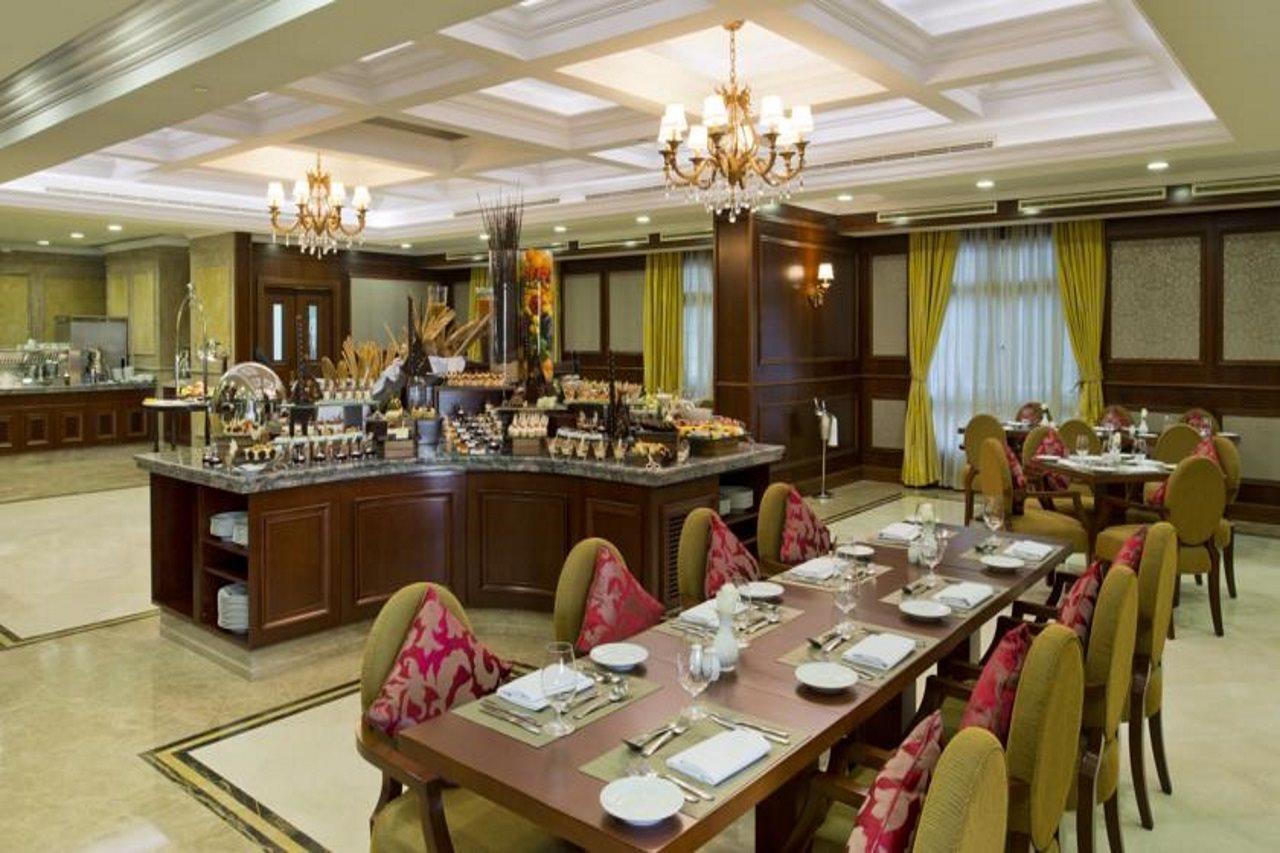 Warwick Doha Hotel Exterior photo The Grand Ballroom